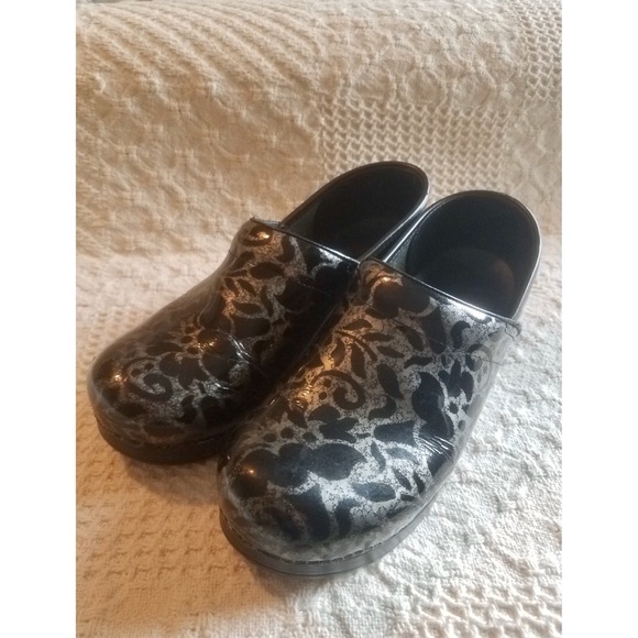 Classy Black and Silver Dansko Patterned Clogs - Picture 1 of 3